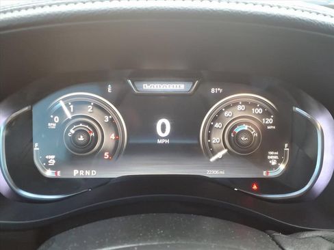 Used 2025 RAM 2500 Laramie AWD/4WD image 14