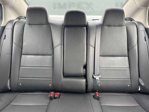 Used 2025 Nissan Sentra SR w/ SR Premium Package image 12