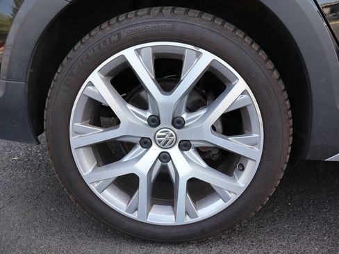 Used 2017 Volkswagen Golf Alltrack SEL AWD/4WD image 42