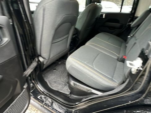 Used 2025 Jeep Wrangler Backcountry image 23