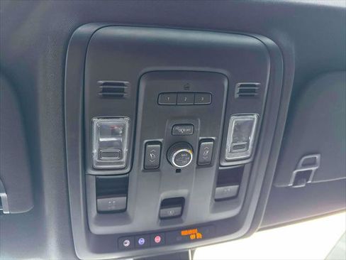 Used 2022 Chevrolet Tahoe RST w/ Sport Performance Package image 32