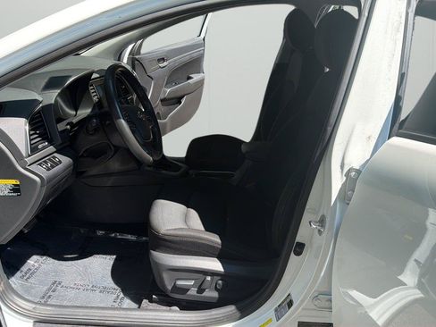 Used 2017 Hyundai Elantra Value Edition FWD image 10