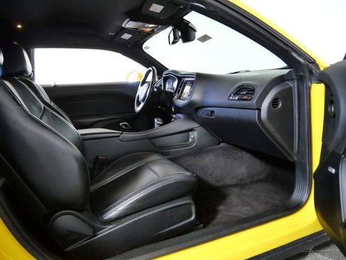 Used 2017 Dodge Challenger SXT Plus image 12