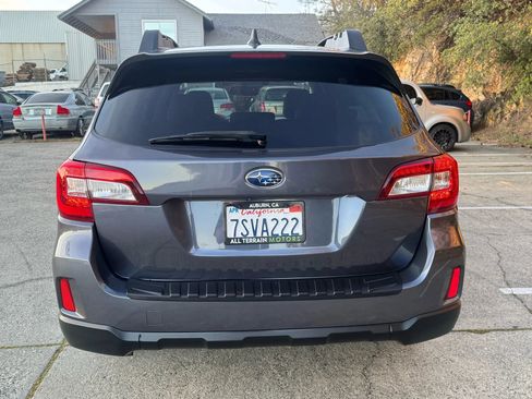 Used 2016 Subaru Outback 2.5i Limited image 6