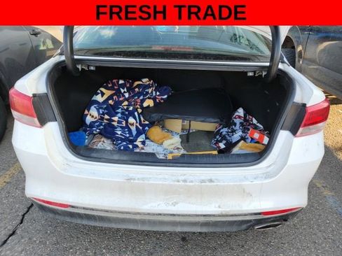 Used 2018 Kia Optima LX image 12