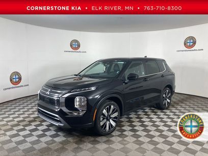 Used 2025 Mitsubishi Outlander SE