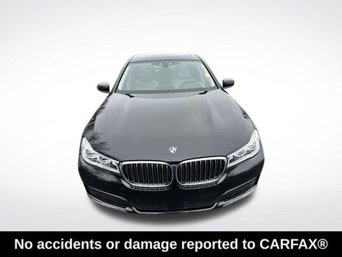 Used 2018 BMW 750i xDrive AWD/4WD image 2