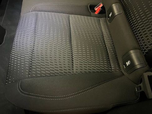 Used 2025 Chevrolet Equinox LT w/ Midnight Edition image 18