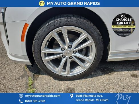 Used 2022 Cadillac CT4 Luxury w/ Sun And Sound Package AWD/4WD image 37