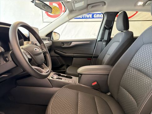 Used 2025 Ford Escape Active image 14