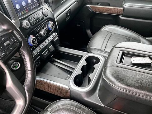 Used 2022 GMC Sierra 2500 Denali w/ Denali Ultimate Package image 13