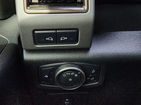 Used 2017 Ford F150 Raptor w/ Equipment Group 802A Luxury image 15