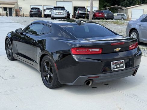 Used 2017 Chevrolet Camaro LT RWD image 8