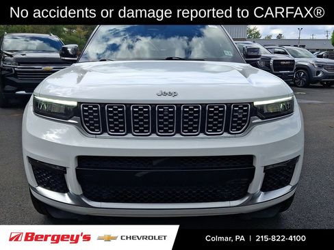 Used 2023 Jeep Grand Cherokee L Summit AWD/4WD image 2