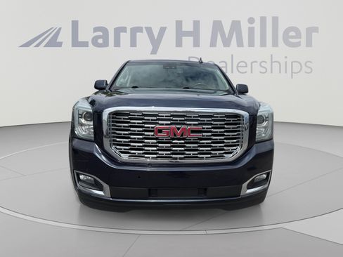 Used 2019 GMC Yukon XL Denali w/ Open Road Package AWD/4WD image 8