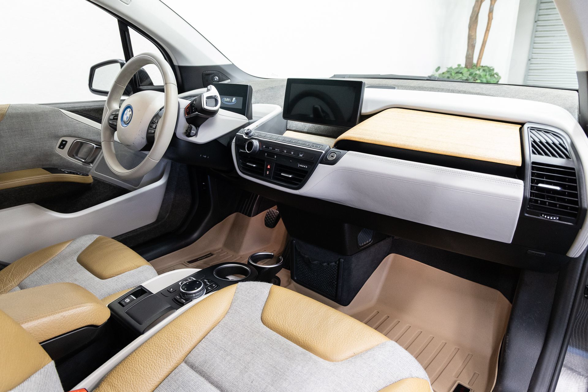 Used 2014 BMW i3 RWD image 13