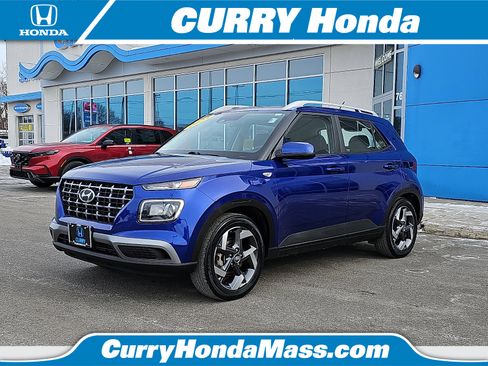 Used 2023 Hyundai Venue SEL image 1