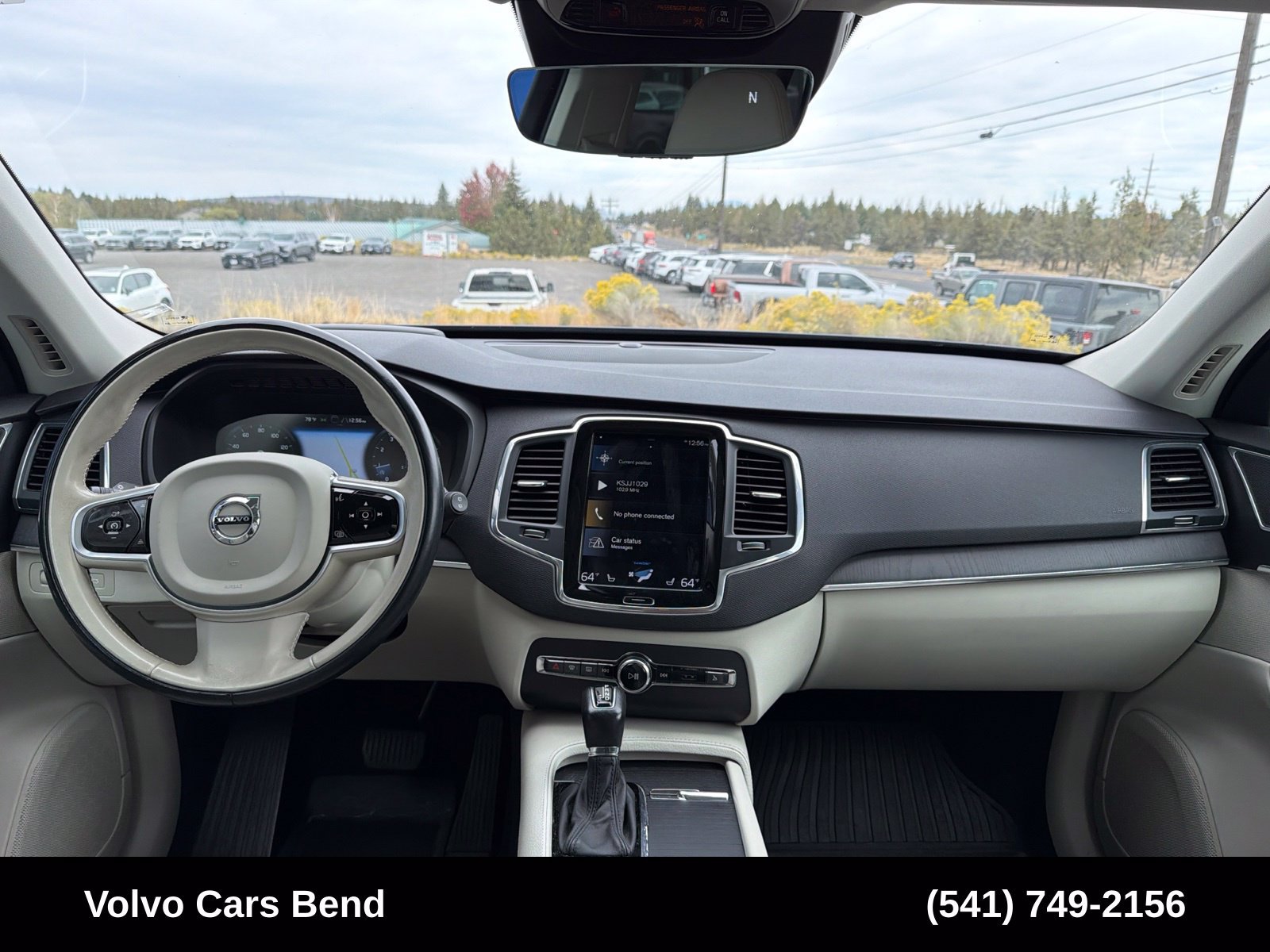 Used 2020 Volvo XC90 T6 Momentum w/ Protection Package Premier AWD/4WD image 10