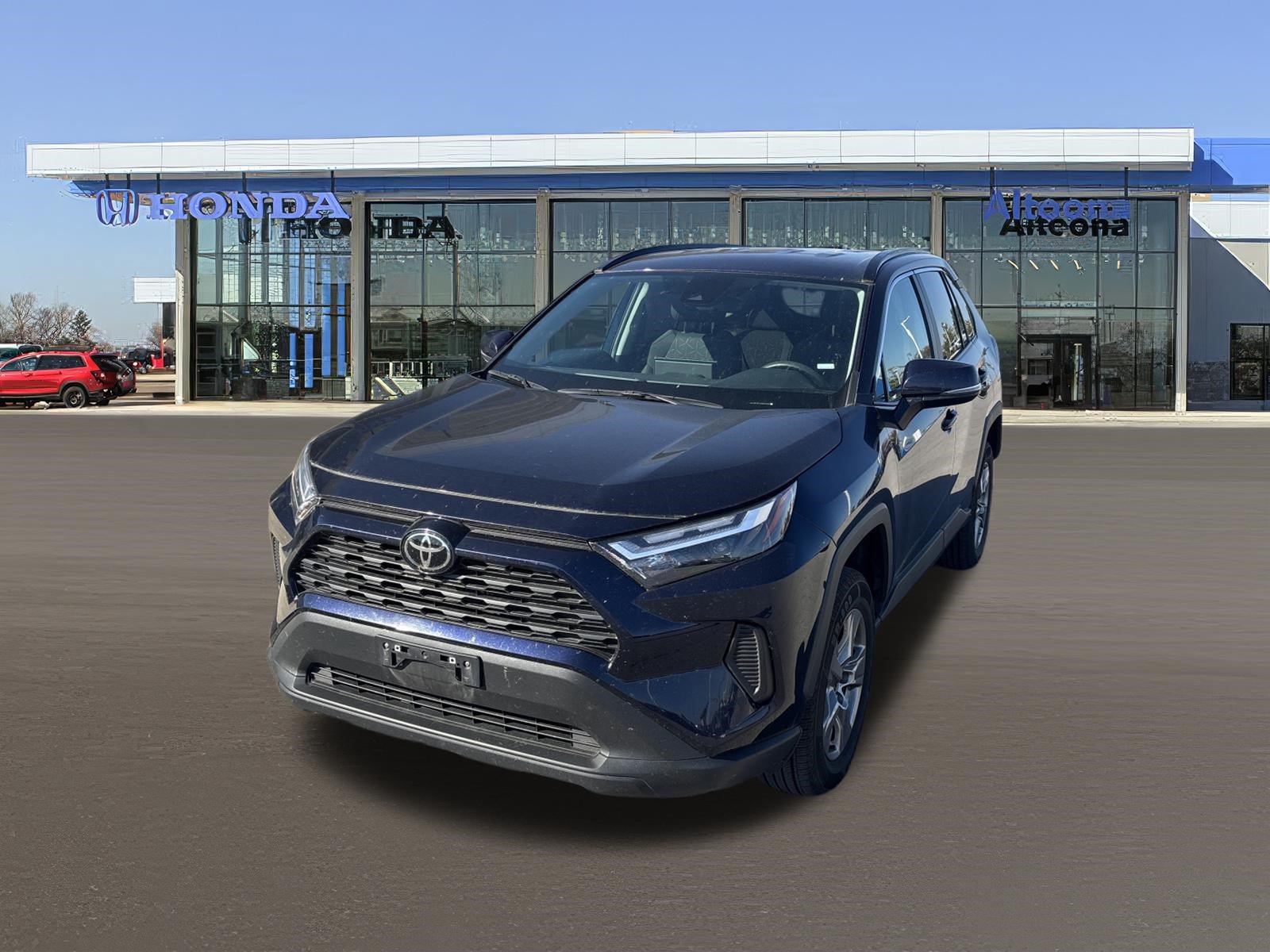 Used 2025 Toyota RAV4 XLE AWD/4WD image 1