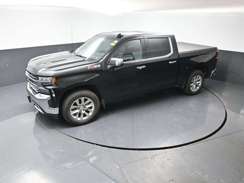 Used 2021 Chevrolet Silverado 1500 LTZ w/ LTZ Premium Package AWD/4WD image 45