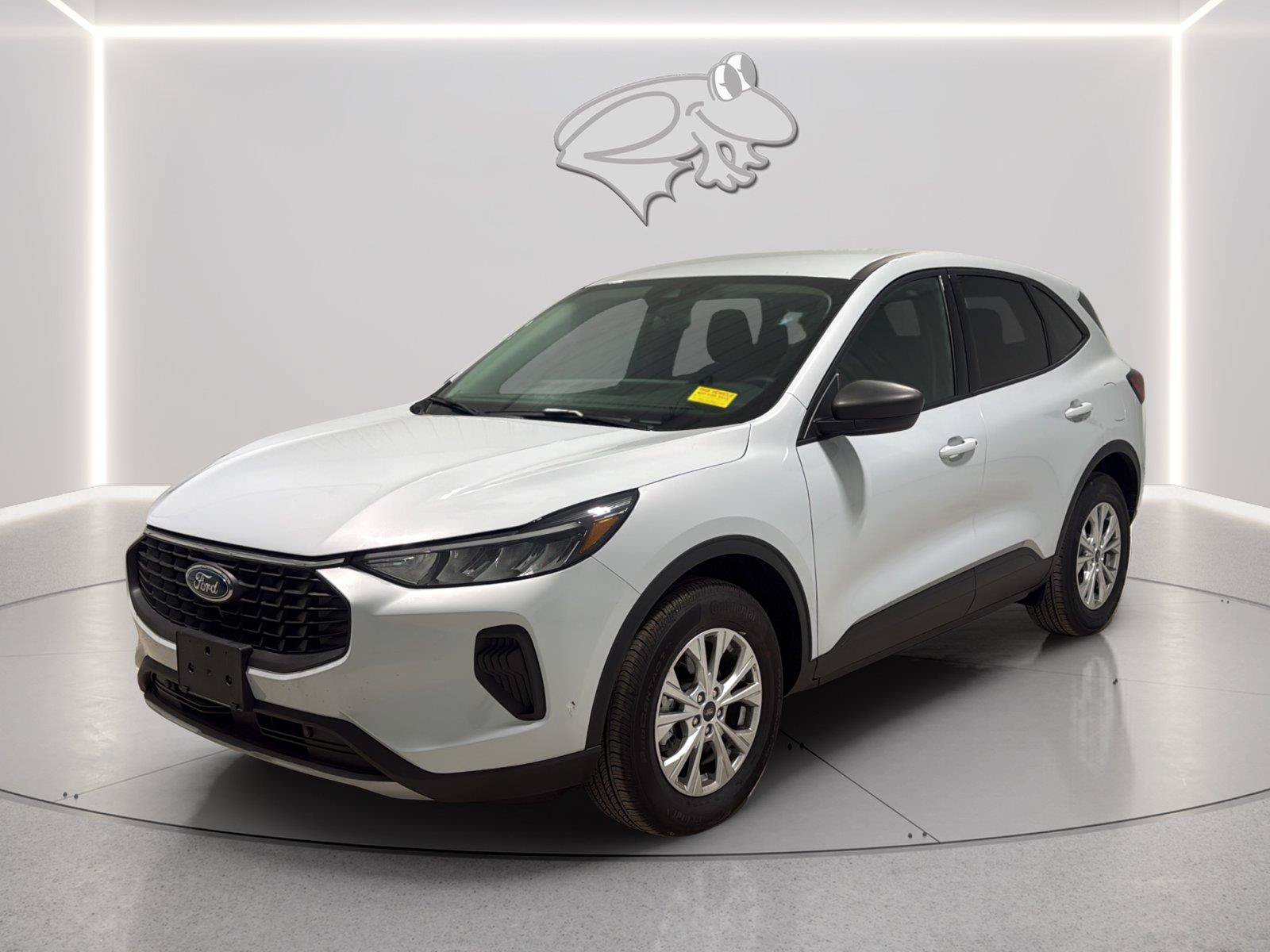 Used 2025 Ford Escape Active w/ Tech Pack #1 AWD/4WD image 1