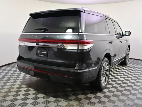 Certified 2023 Lincoln Navigator Reserve AWD/4WD image 6