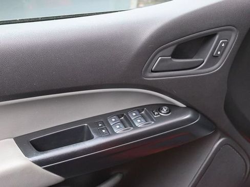 Used 2019 Chevrolet Colorado W/T w/ WT Convenience Package AWD/4WD image 8