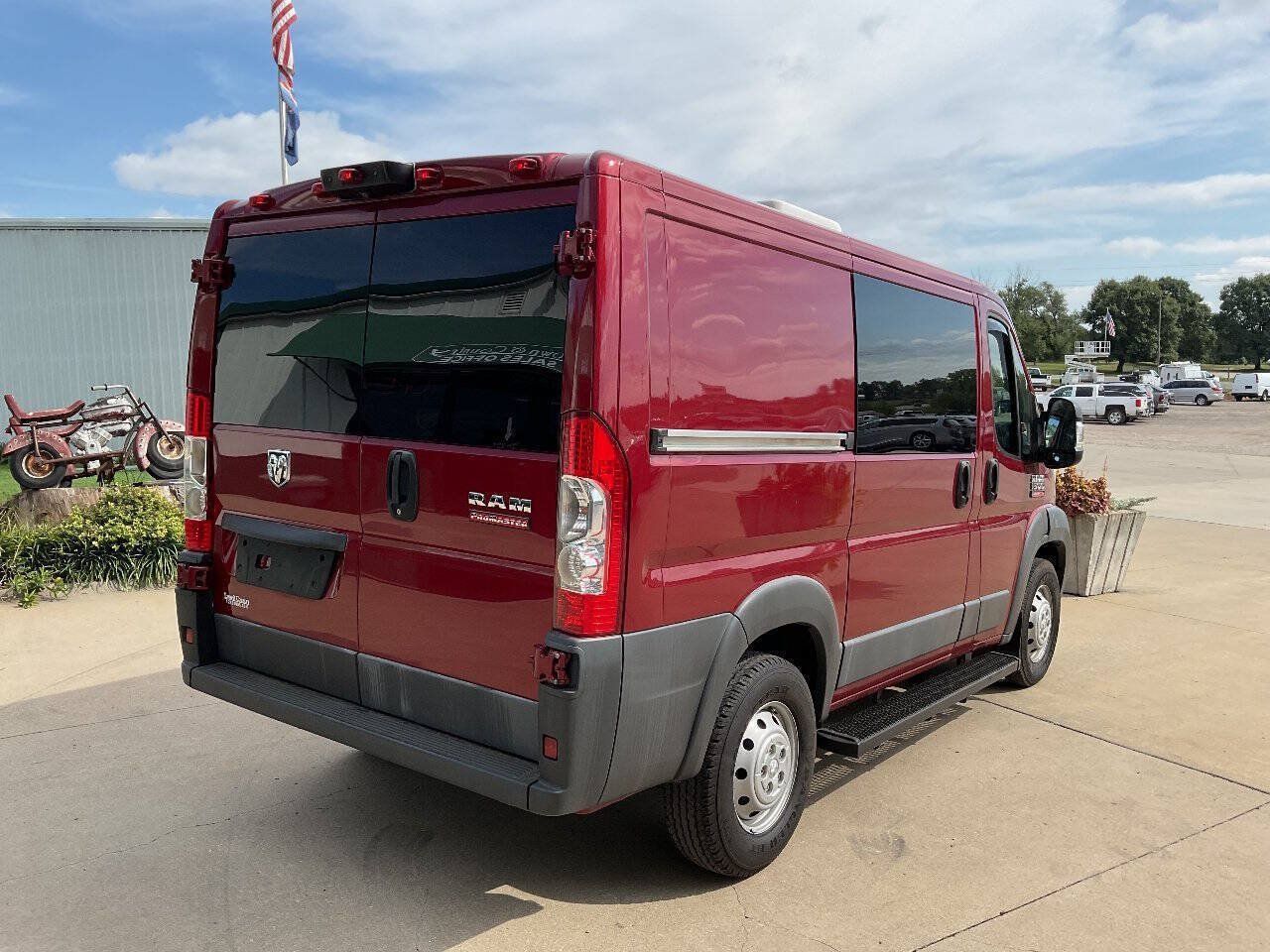Used 2017 RAM ProMaster 1500 w/ Premium Appearance Group FWD image 8