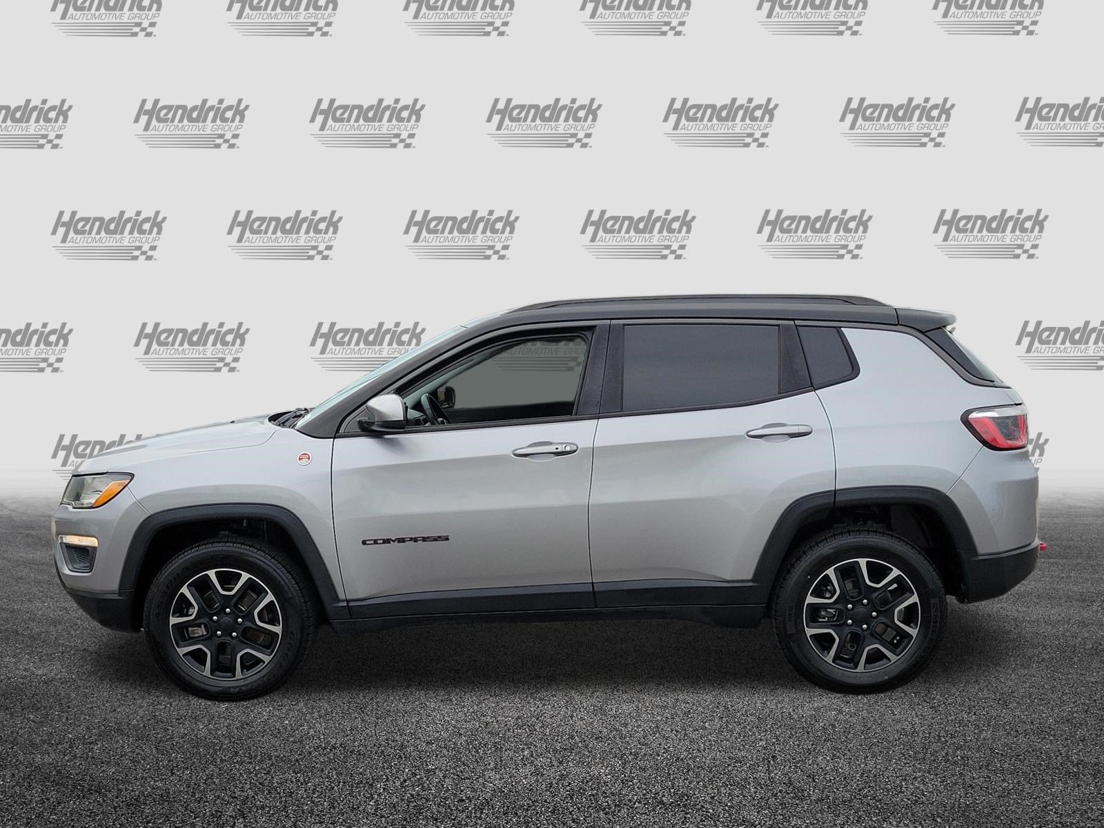 Used 2019 Jeep Compass Trailhawk w/ Cold Weather Group AWD/4WD image 4