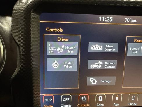 Used 2023 Jeep Wrangler Unlimited Sahara AWD/4WD image 44