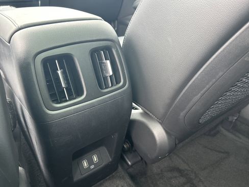 Used 2022 Hyundai Tucson Limited image 27