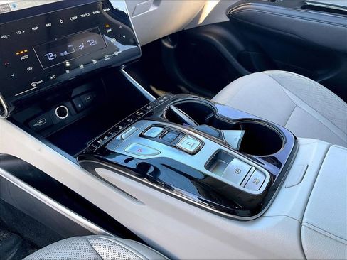 Used 2024 Hyundai Tucson Limited AWD/4WD image 19