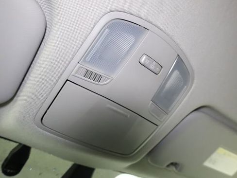 Used 2020 Hyundai Elantra SE w/ Cargo Package (C1) image 22