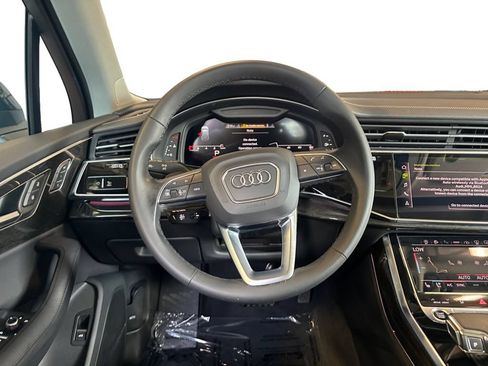 Used 2023 Audi Q7 3.0T Prestige AWD/4WD image 12