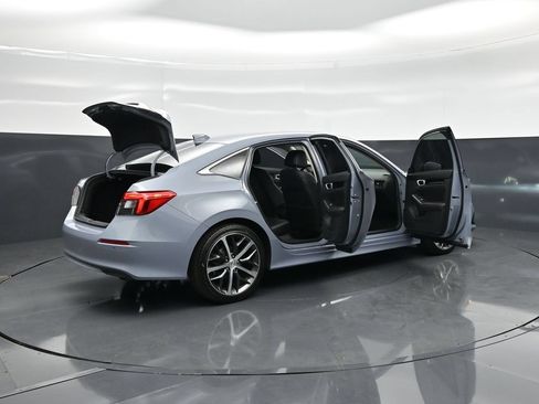 Used 2024 Honda Civic Touring image 5