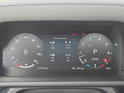 Used 2026 Land Rover Defender 110 X-Dynamic SE AWD/4WD image 18