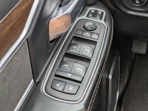 Used 2024 RAM 2500 Laramie image 19