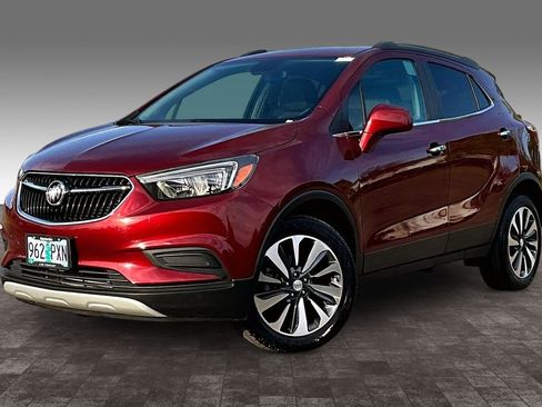 Used 2021 Buick Encore Preferred AWD/4WD image 2