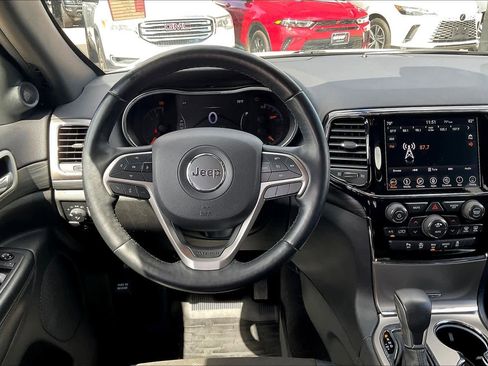 Used 2019 Jeep Grand Cherokee Altitude image 6