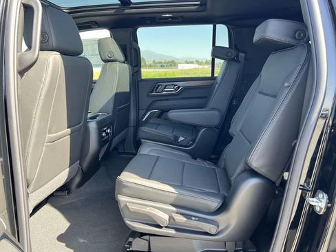 New 2026 GMC Yukon XL Denali w/ Sun & Power Step Package AWD/4WD image 28