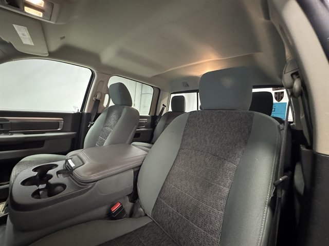 Used 2018 RAM 1500 SLT AWD/4WD image 6