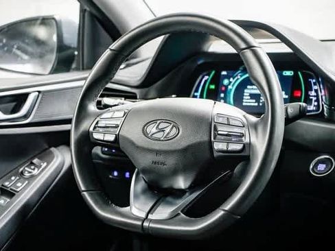 Used 2020 Hyundai Ioniq SEL image 14