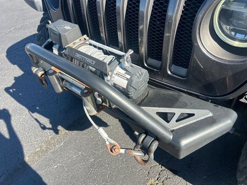 Used 2018 Jeep Wrangler Unlimited Rubicon AWD/4WD image 9