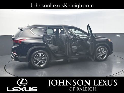 Used 2019 Hyundai Santa Fe SEL image 24