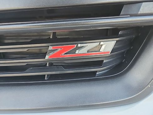 Used 2017 Chevrolet Colorado Z71 image 13