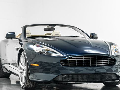 Used 2016 Aston Martin DB9 GT RWD image 3