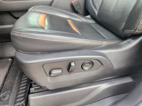 Used 2022 GMC Sierra 1500 AT4 w/ AT4 Premium Package AWD/4WD image 22