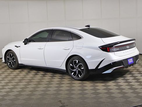 Certified 2024 Hyundai Sonata SEL AWD/4WD image 8