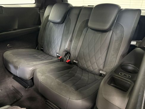 Used 2023 Mercedes-Benz GLS 63 AMG 4MATIC image 30