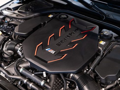 Used 2025 BMW M5 Touring image 18